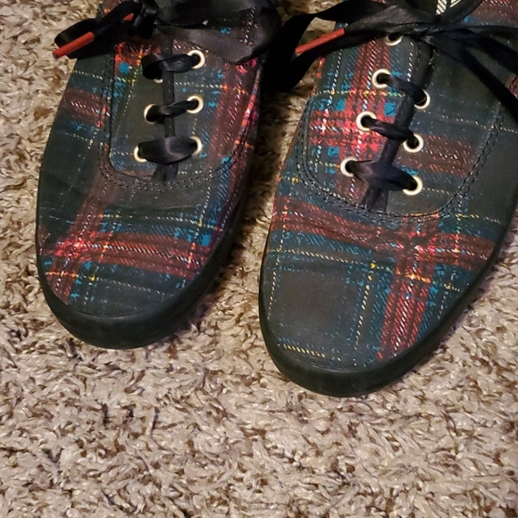 Plaid Keds - Picture 2 of 7